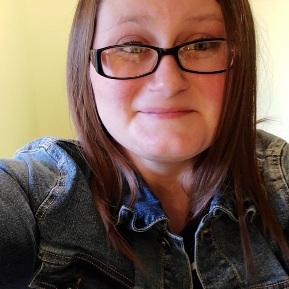 Meet your Posher, Ciera - Picture 1 of 1